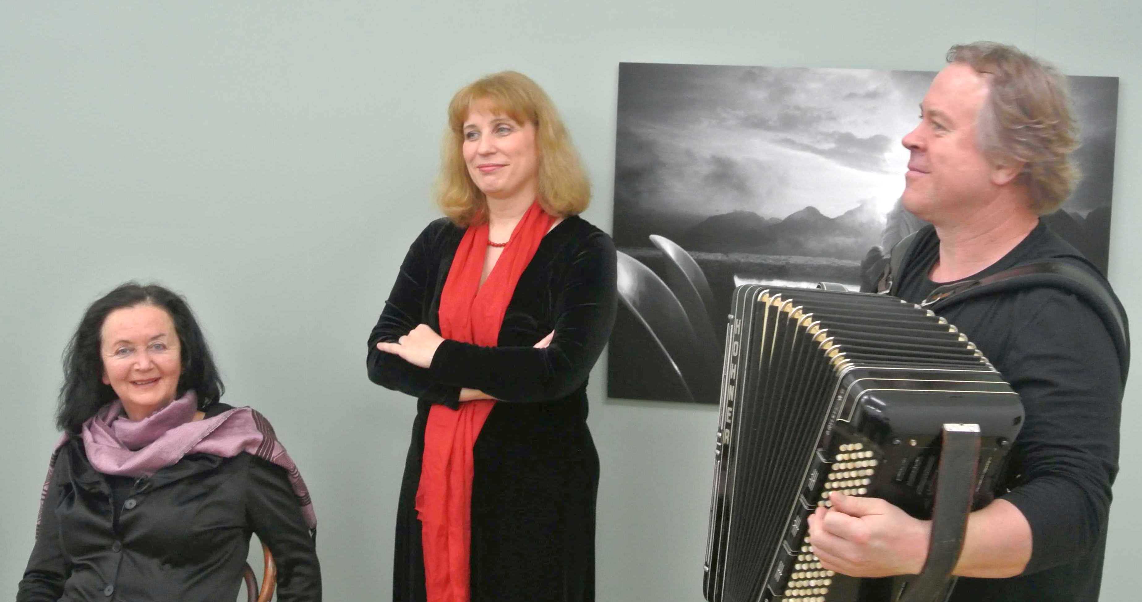 Lesung in Basel, musikalisch begleitet von Swetlana Kornieva und Viktor Pantouchenko